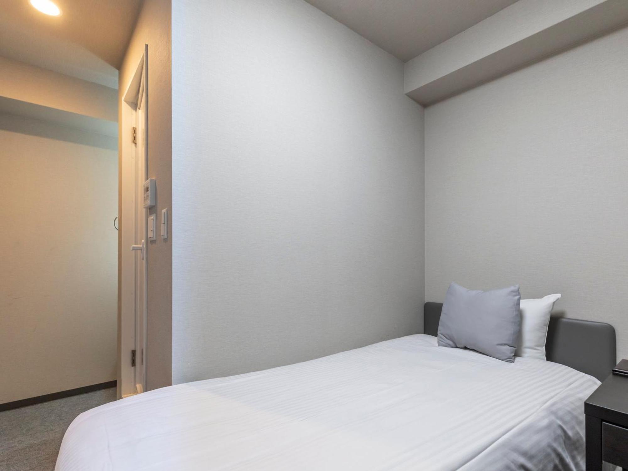Tabist Unihotel Midosuji Hommachi Osaka Exterior foto