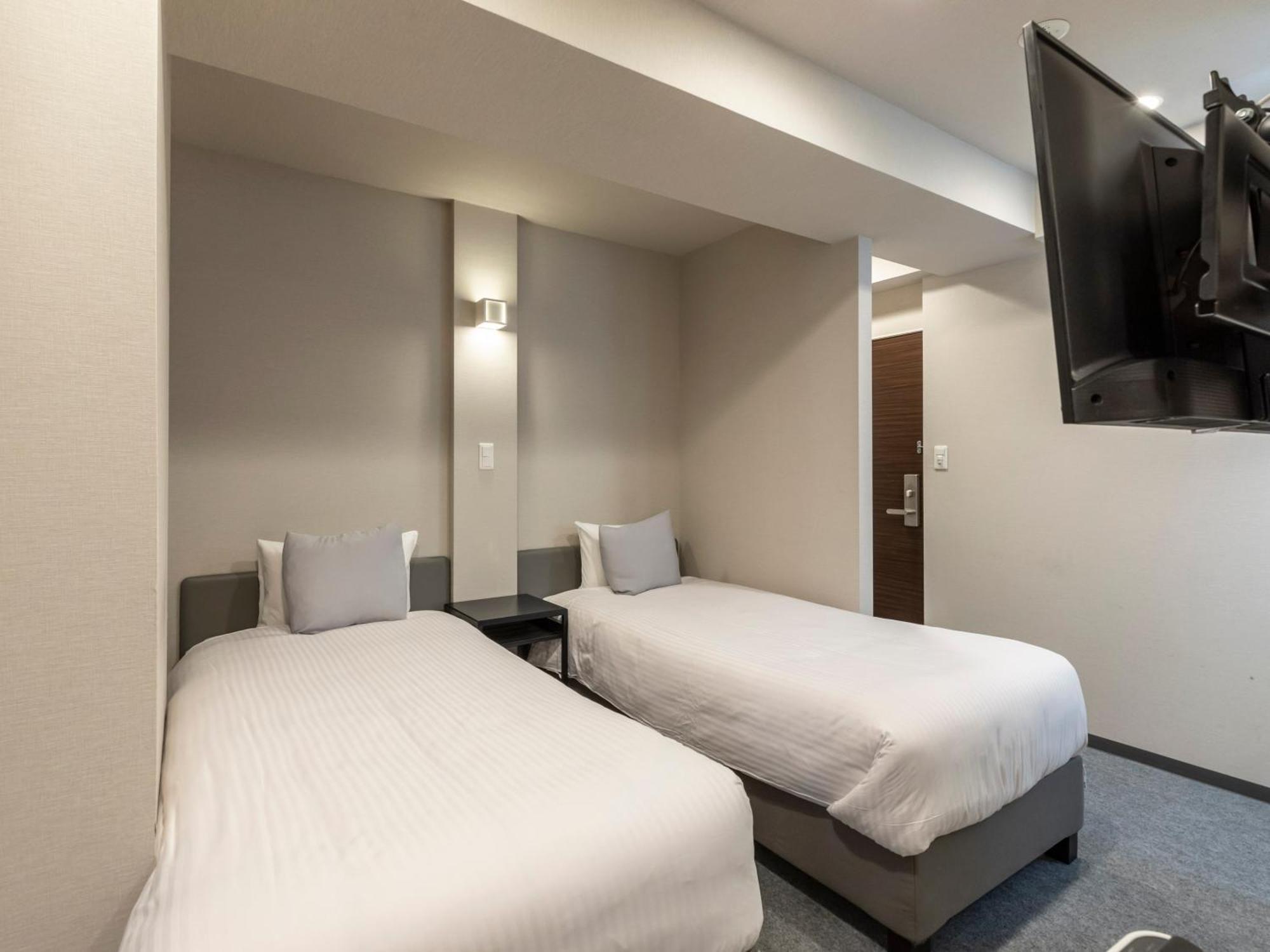 Tabist Unihotel Midosuji Hommachi Osaka Exterior foto