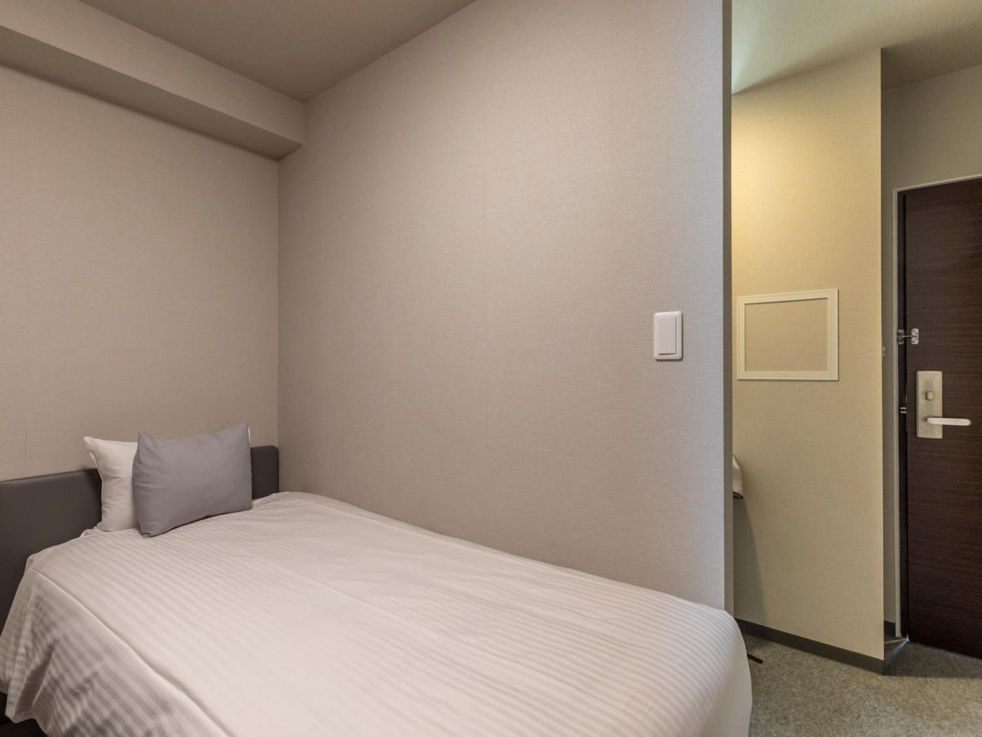 Tabist Unihotel Midosuji Hommachi Osaka Exterior foto
